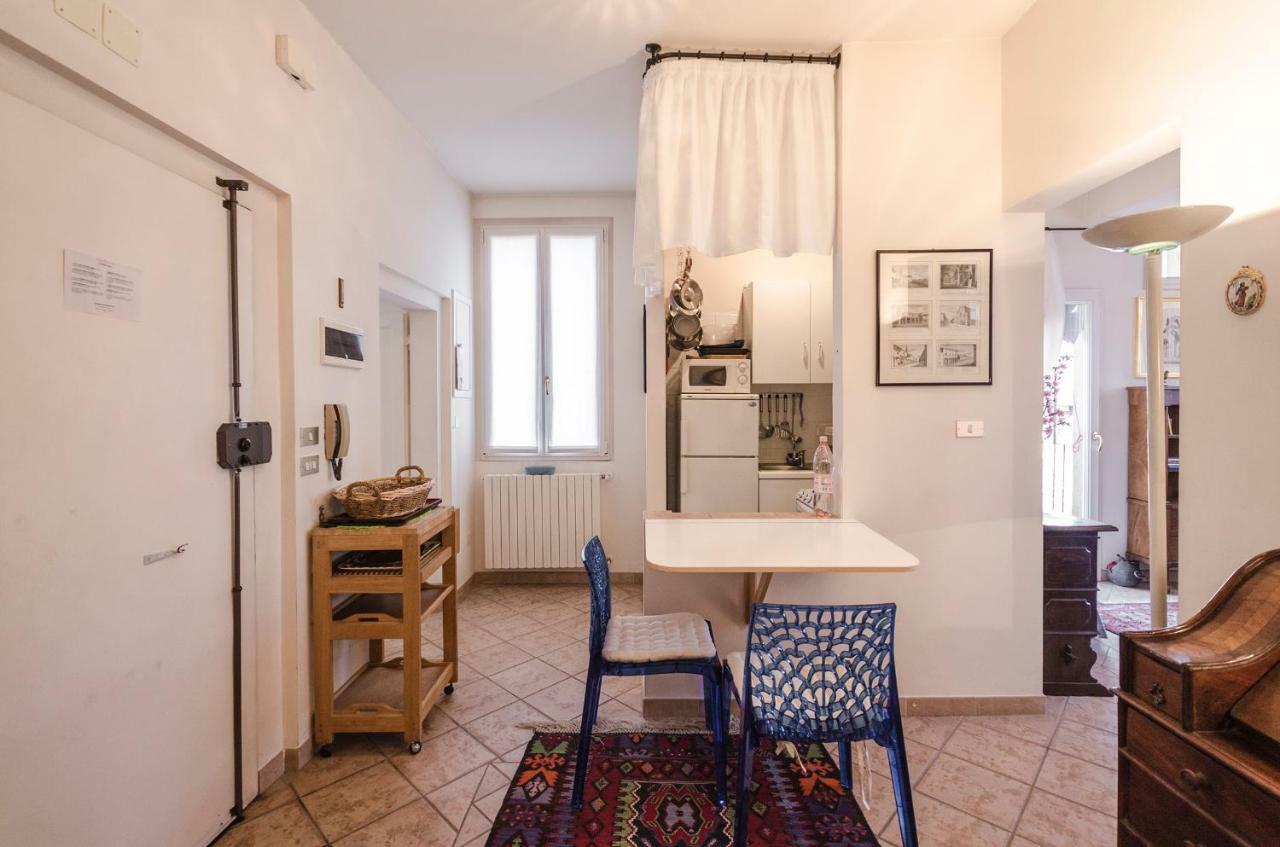 Lupari Apartment, Palazzo Storico Sotto Le Due Torri ボローニャ エクステリア 写真