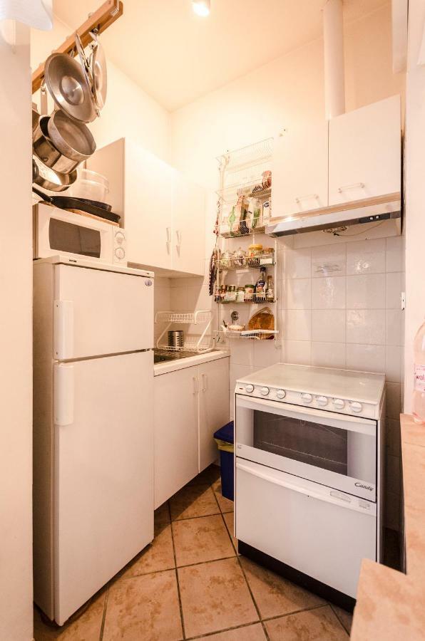 Lupari Apartment, Palazzo Storico Sotto Le Due Torri ボローニャ エクステリア 写真